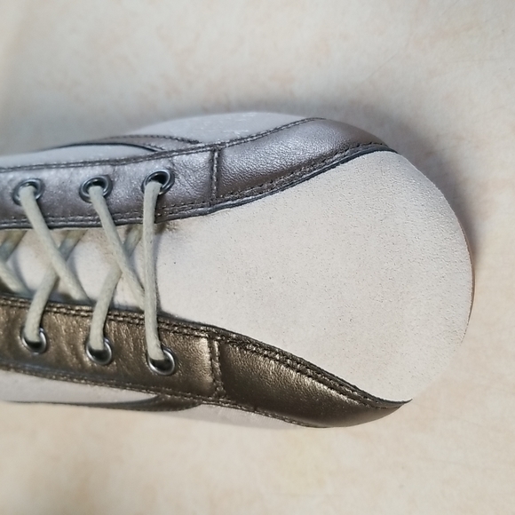 NEW Women's Calvin Klein Reese Logo Sneakers Size 9 - Picture 8 of 12